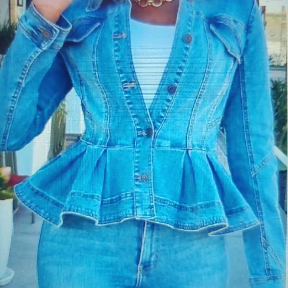 Peplum Blue Jean Jacket - Picture 4 of 4
